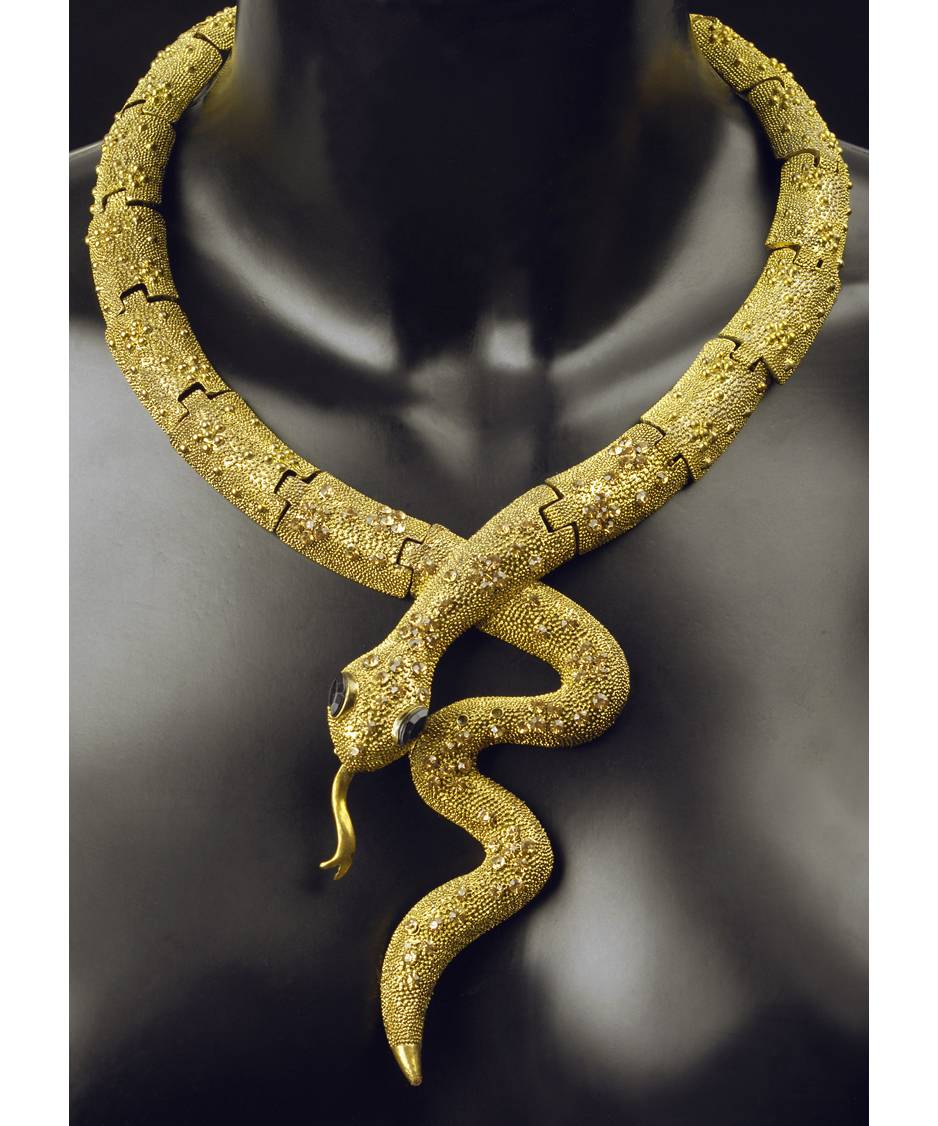 Collier-serpent